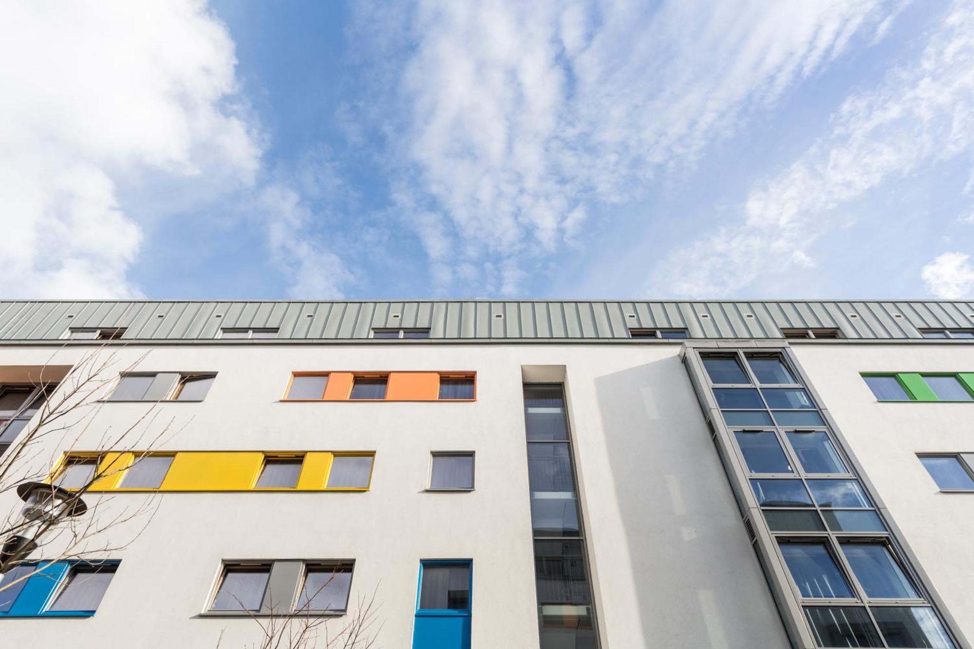 Wenlock Court Aparthotel Luton  Exterior photo